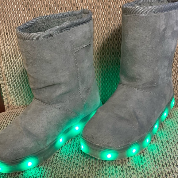 Children’s LED Flash Lights Kids Boots - Picture 7 of 11